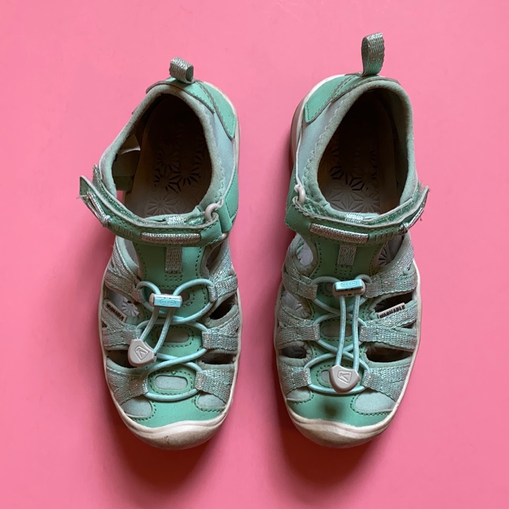Keen Moxie Sandal